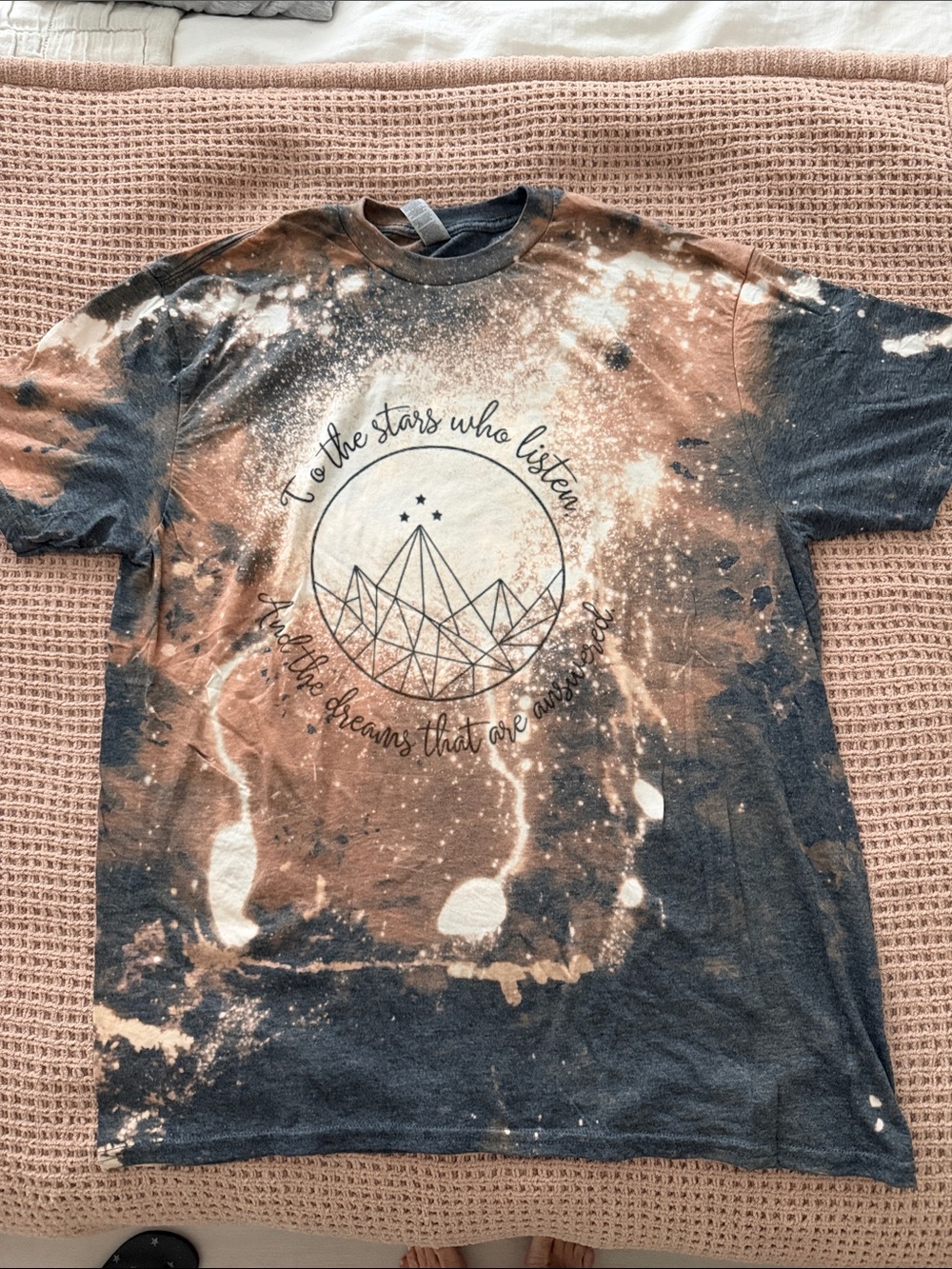 ACOTR Bleached Graphic Tee with Mountain & Stars Design - Black & Rust
